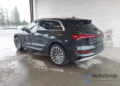2019 Audi E-Tron Premium Plus z USA, uszkodzony, nr VIN WA1VAAGE4KB006007